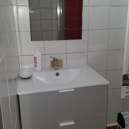 Les Palmiers Apartment